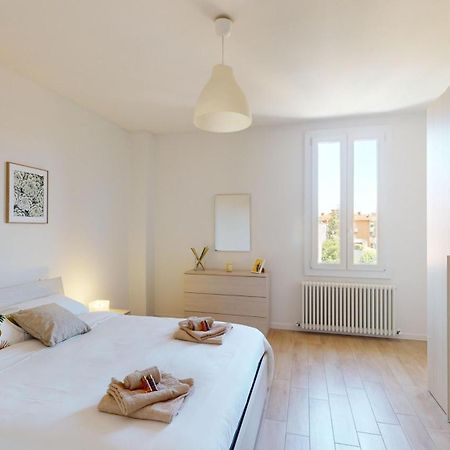 Appartamento Accogliente Con Vista San Luca Bologna Esterno foto